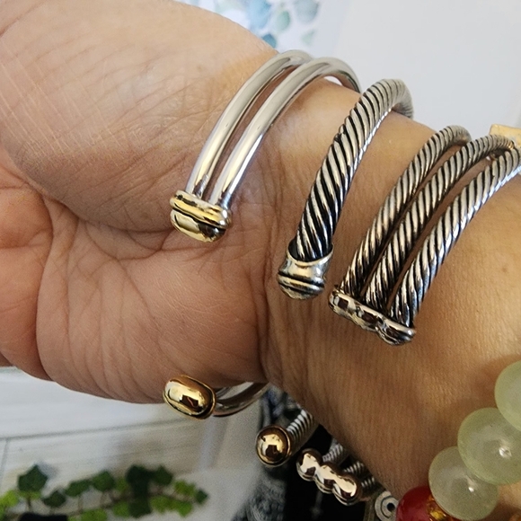 Classic Cable Bracelet Open Cuff with Clear Crystal Stone - Picture 4 of 9